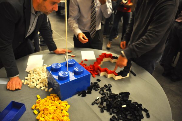 Event Masters Teambuilding Lego Bouw Basis Totem Event Masters Teambuilding Lego Bouw Basis Totem