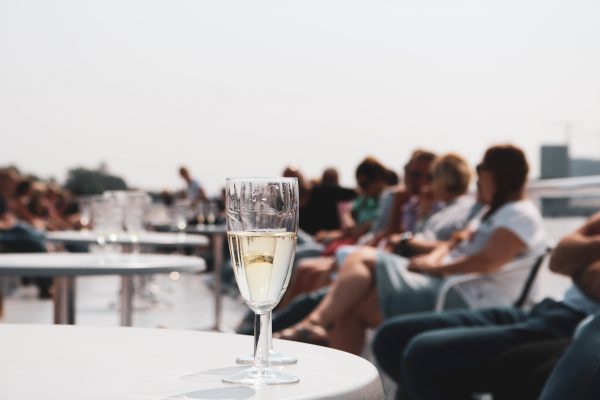 champagne aan boord